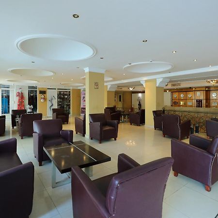 מנאמה Oyo 112 Semiramis Hotel מראה חיצוני תמונה
