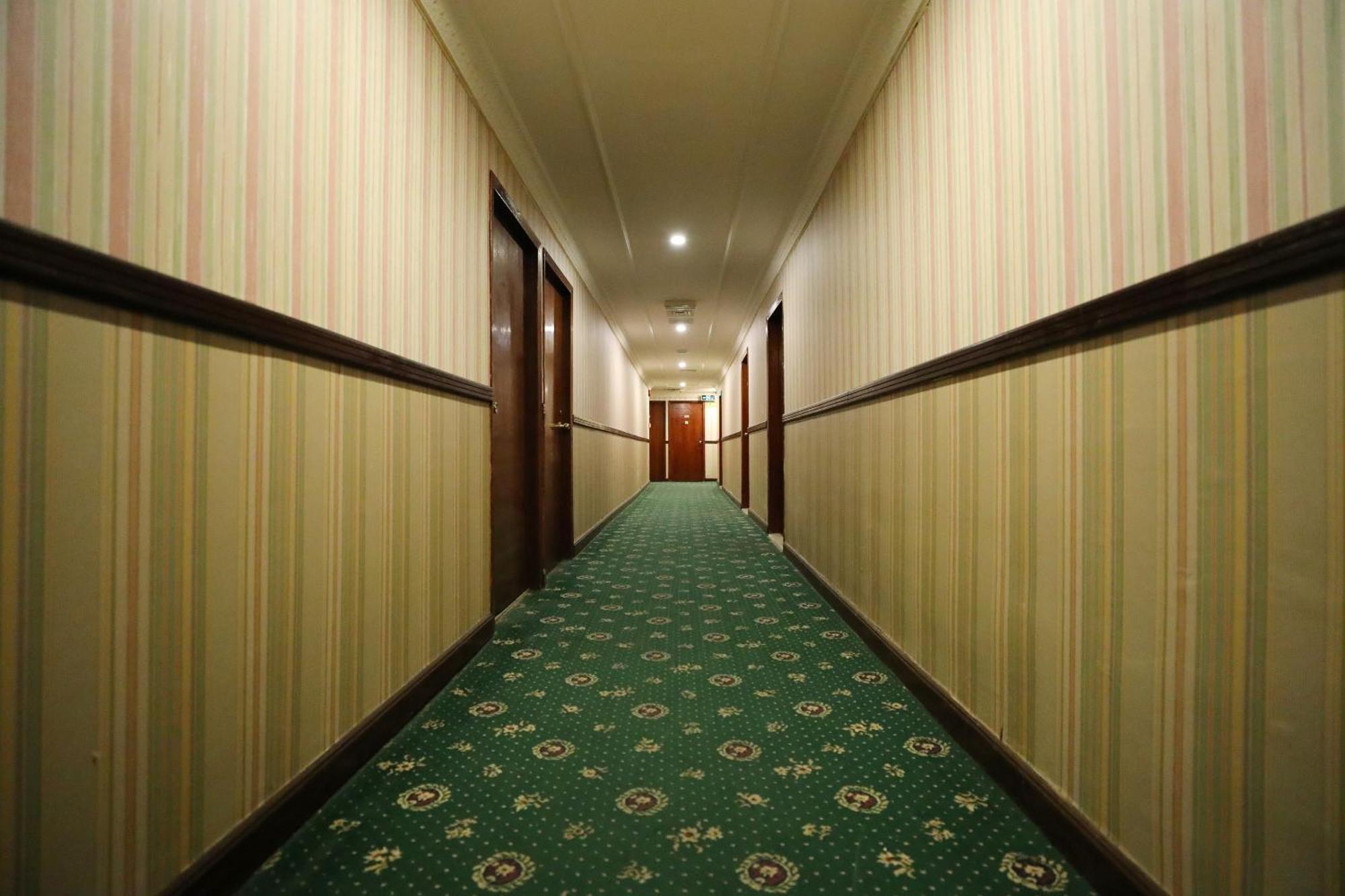 מנאמה Oyo 112 Semiramis Hotel מראה חיצוני תמונה