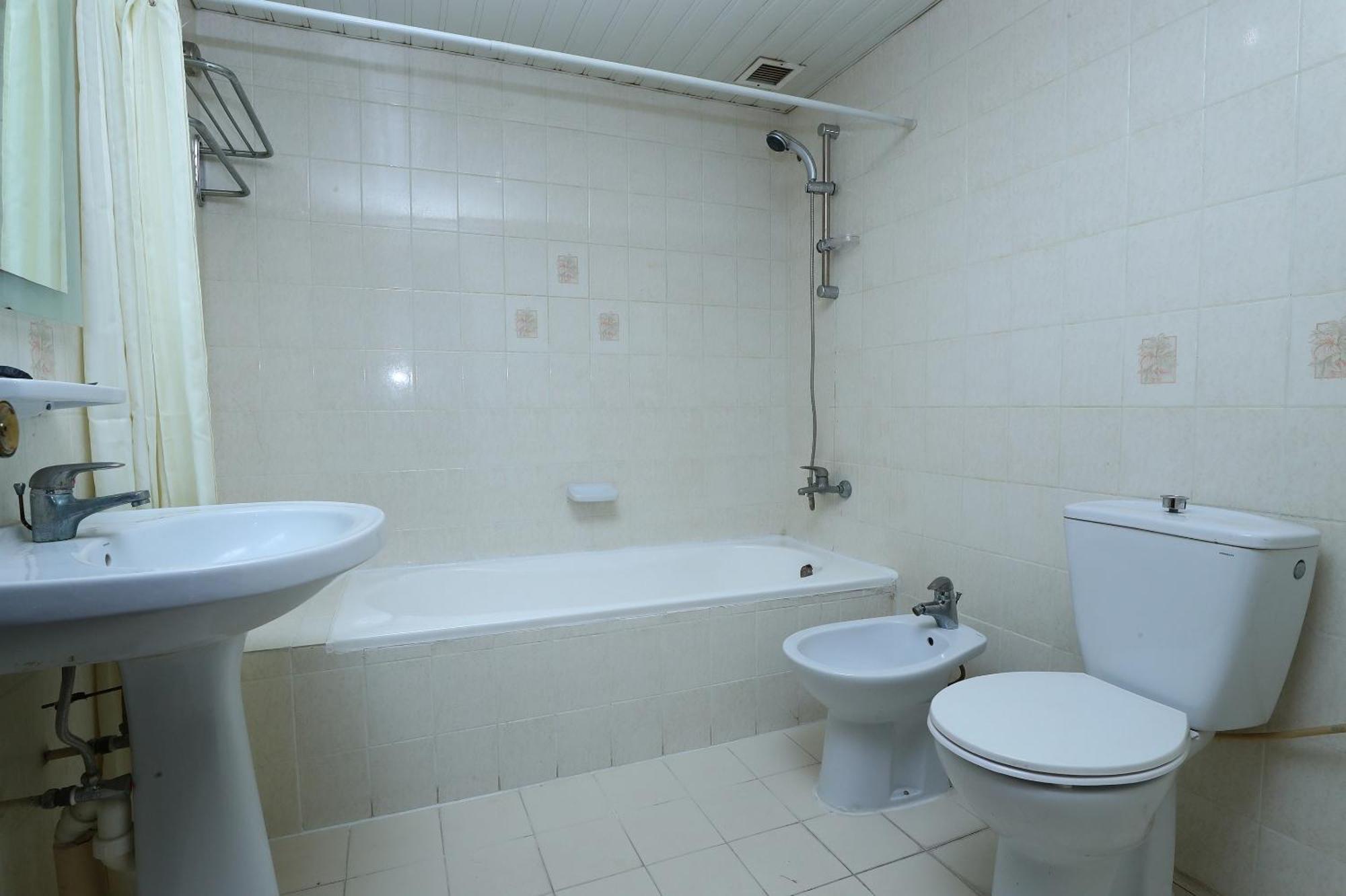 מנאמה Oyo 112 Semiramis Hotel מראה חיצוני תמונה